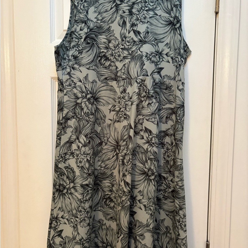 Balance Collection Black and Gray Floral Maxi Dress